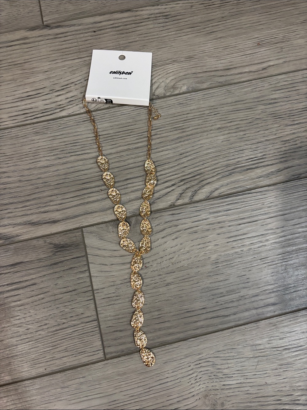 NWT Edikted Necklace
